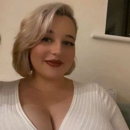 Rachel Walker Photo 10