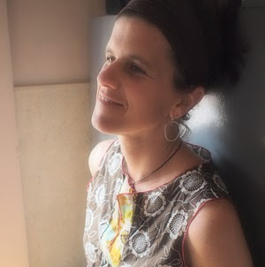 Elizabeth Burrows Photo 31