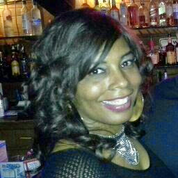 Regina Warren Photo 34