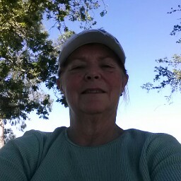 Debbie Oxley Photo 19