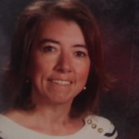 Angie Miller Photo 47