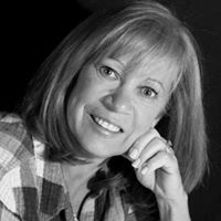Suzanne Lauer Photo 2