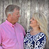 Jennifer Huggins Photo 20