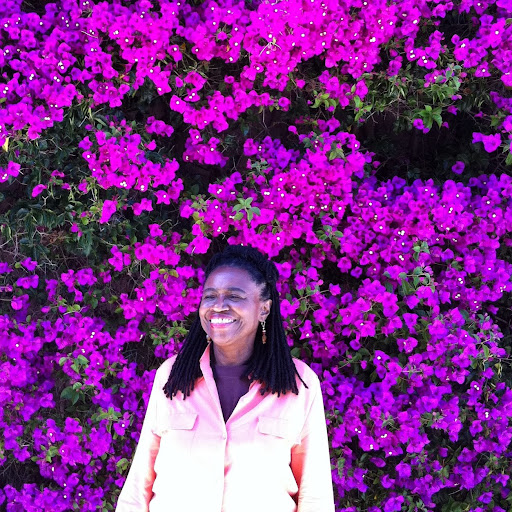 Gwendolyn Simmons Photo 18
