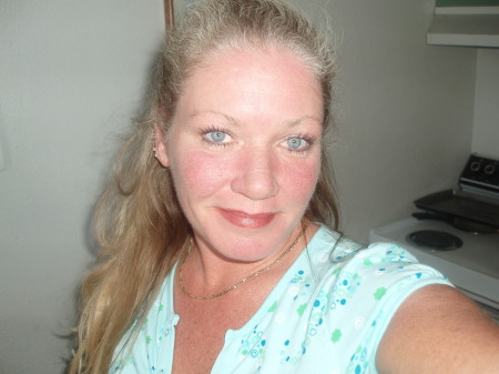 Janine Thompson Photo 37