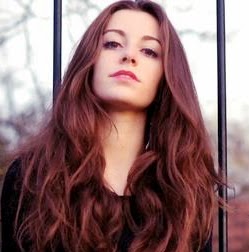 Molly Stark Photo 34