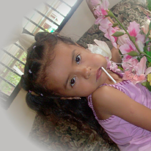 Aracelis Gonzalez Photo 7