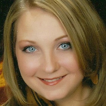 Angela Raines Photo 8