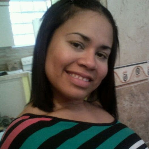 Jenniffer Torres Photo 24