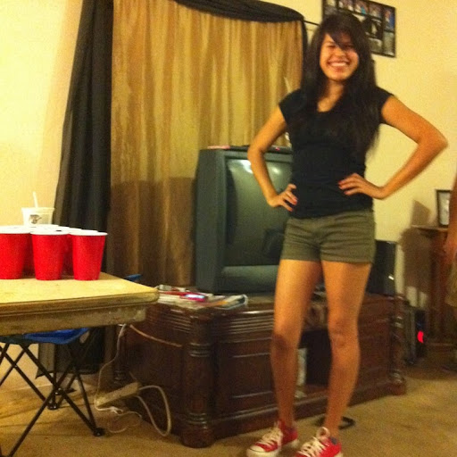 Jennifer Ruiz Photo 10