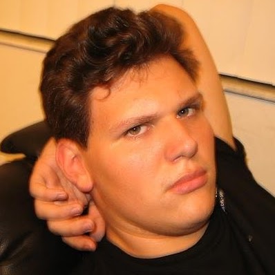 Kenneth Daniels Photo 32