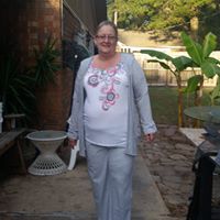 Claudia Morris Photo 9