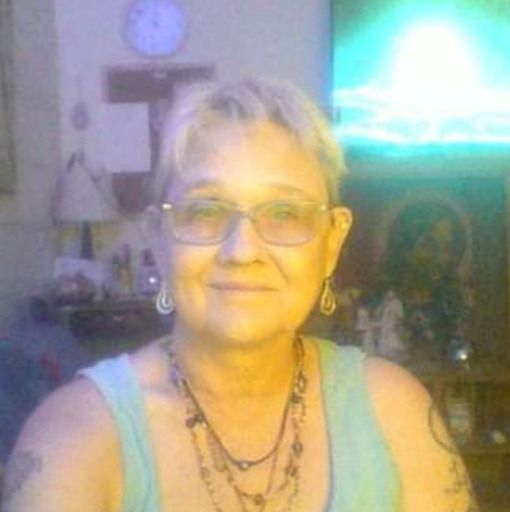 Bobbie Adams Photo 14