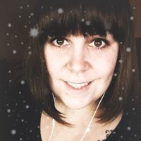 Jessica Pfaff Photo 9