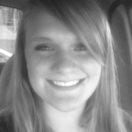 Hillary Campbell Photo 15