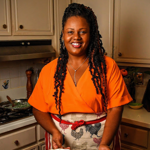 Jennifer Booker Photo 37