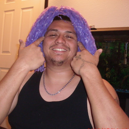Steven Deleon Photo 2
