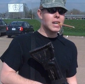 Logan Simmons Photo 35