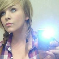 Allie Lee Photo 9
