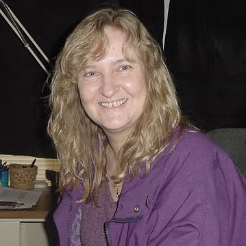 Suzanne Perkins Photo 13