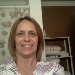 Debbie Barrett Photo 39