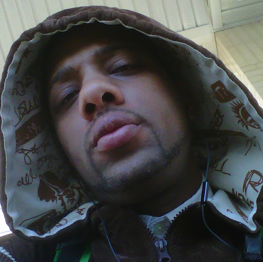 Brandon Simons Photo 4