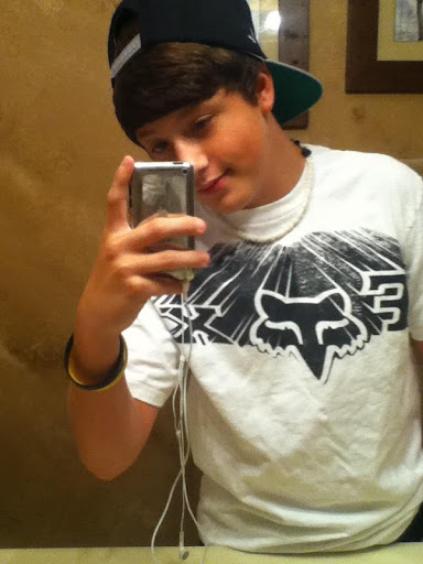 Brandon Hewitt Photo 46