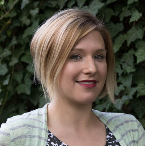 Michelle Dwyer Photo 27