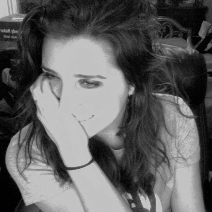 Jessica West Photo 30