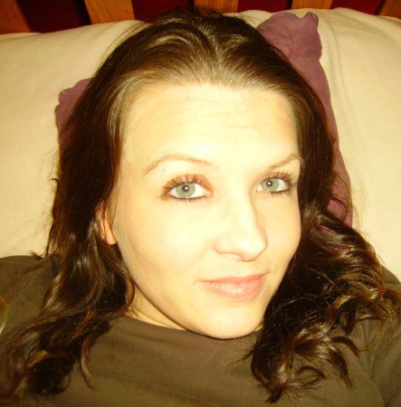 Nicole Reid Photo 18