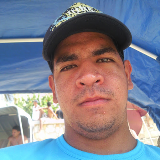 Hector Vasquez Photo 31