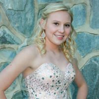 Emma Reynolds Photo 41