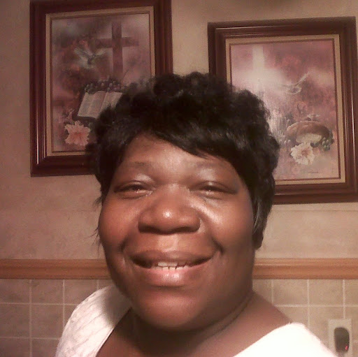 Delores Green Photo 15