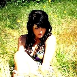 Laura Sheehan Photo 41