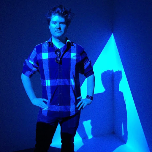 Trevor Howell Photo 17