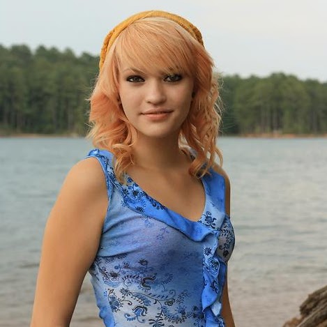 Julie Reese Photo 32