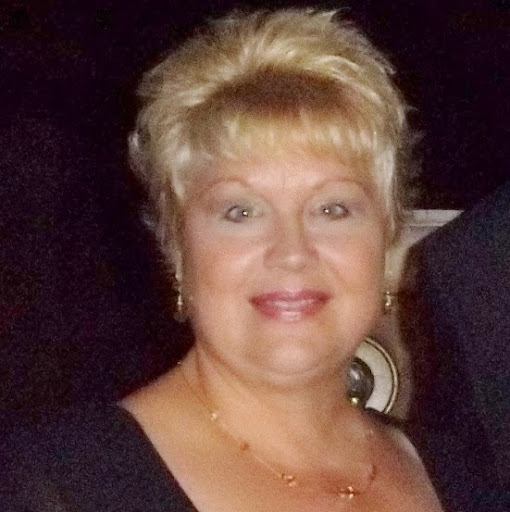 Debbie Romano Photo 13