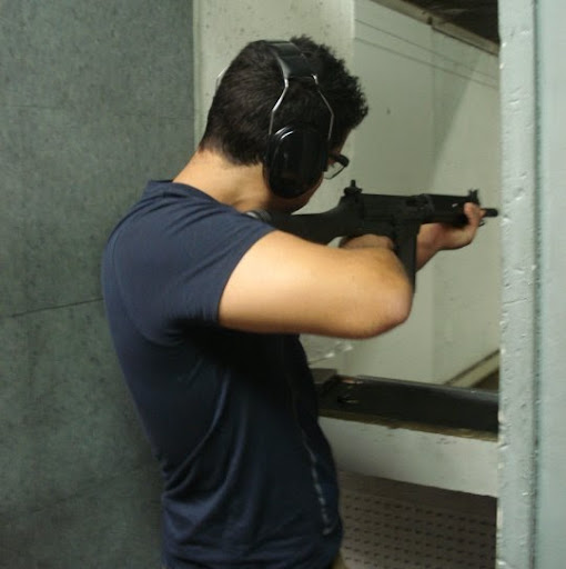 Michael Grossi Photo 13