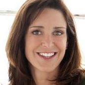 Dina Howell Photo 3
