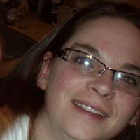 Shelly Betts Photo 7