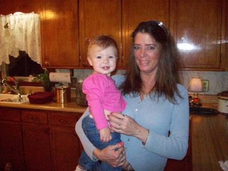 Kimberly Hughes Photo 18