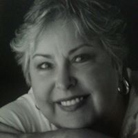 Lois Hall Photo 36