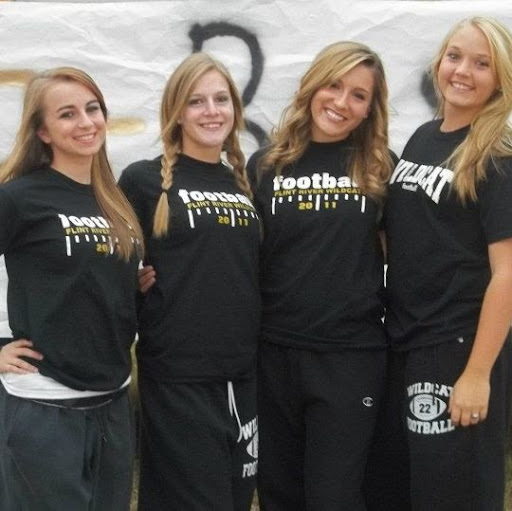 Emily Rowe Photo 7
