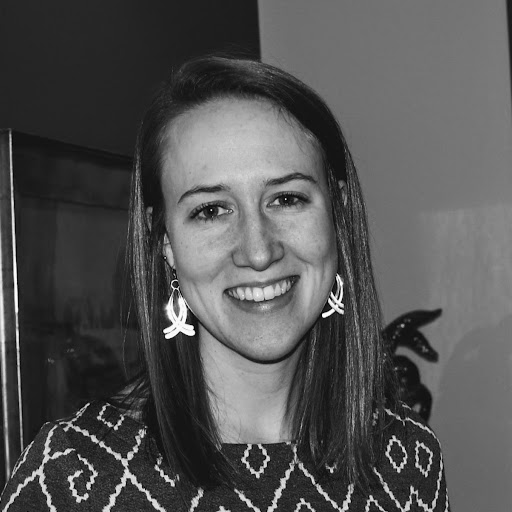 Sara Clark Photo 35