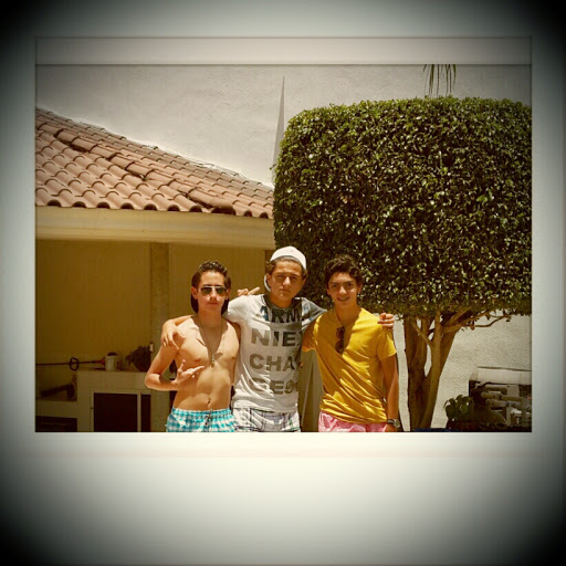 Felipe Arenas Photo 24