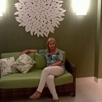 Elizabeth Ferrara Photo 22