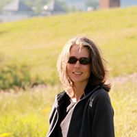Amy Roth Photo 48