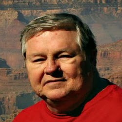 Daryl Sullivan Photo 28