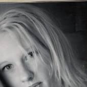 Carrie Wolfe Photo 25