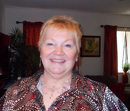 Lynn Mitchell Photo 31